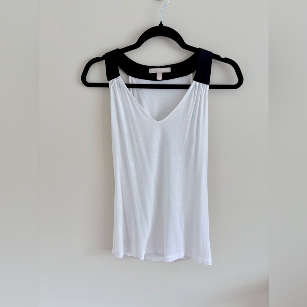Banana Republic White Tank Top Sleeveless Casual